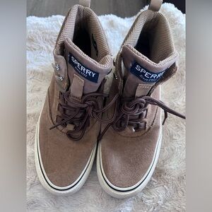 Zapatos Sperry   para hombre talla 7 color caqui 
Usados